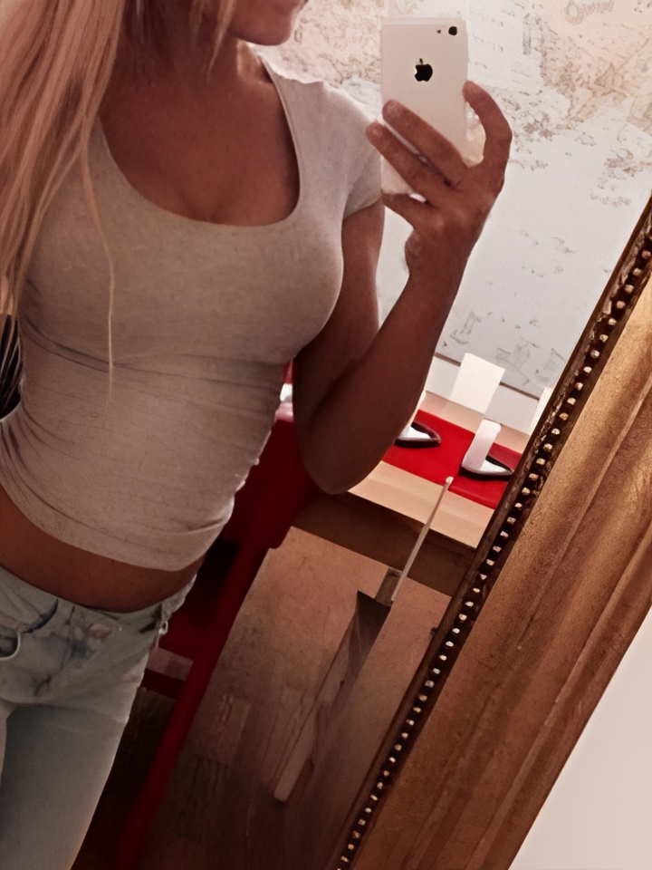 Юлия привлекальеная девушка из Салавата цена от 3000 руб