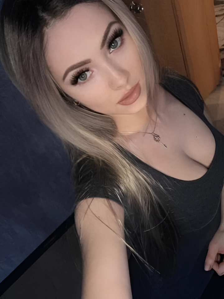 Индивидуалка Карина, доступна для личного знакомства от 2500 руб