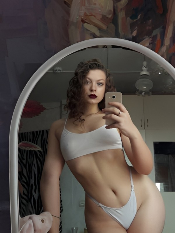 Снежана привлекательная девушка из Салавата цена от 1500 руб