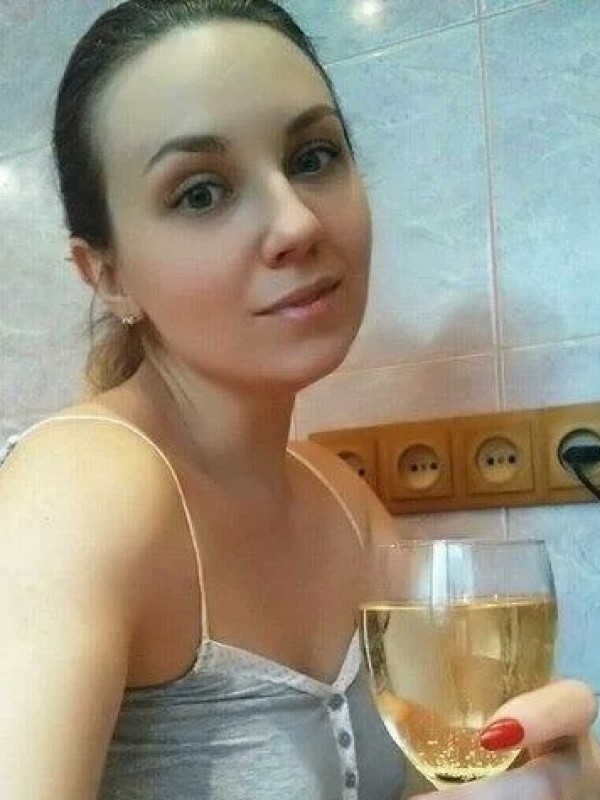 Надя привлекательная девушка из Салавата цена от 3500 руб