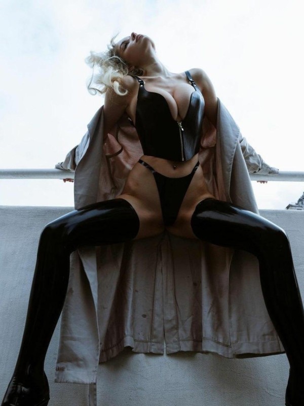 Ярослава привлекательная девушка из Салавата цена от 5000 руб